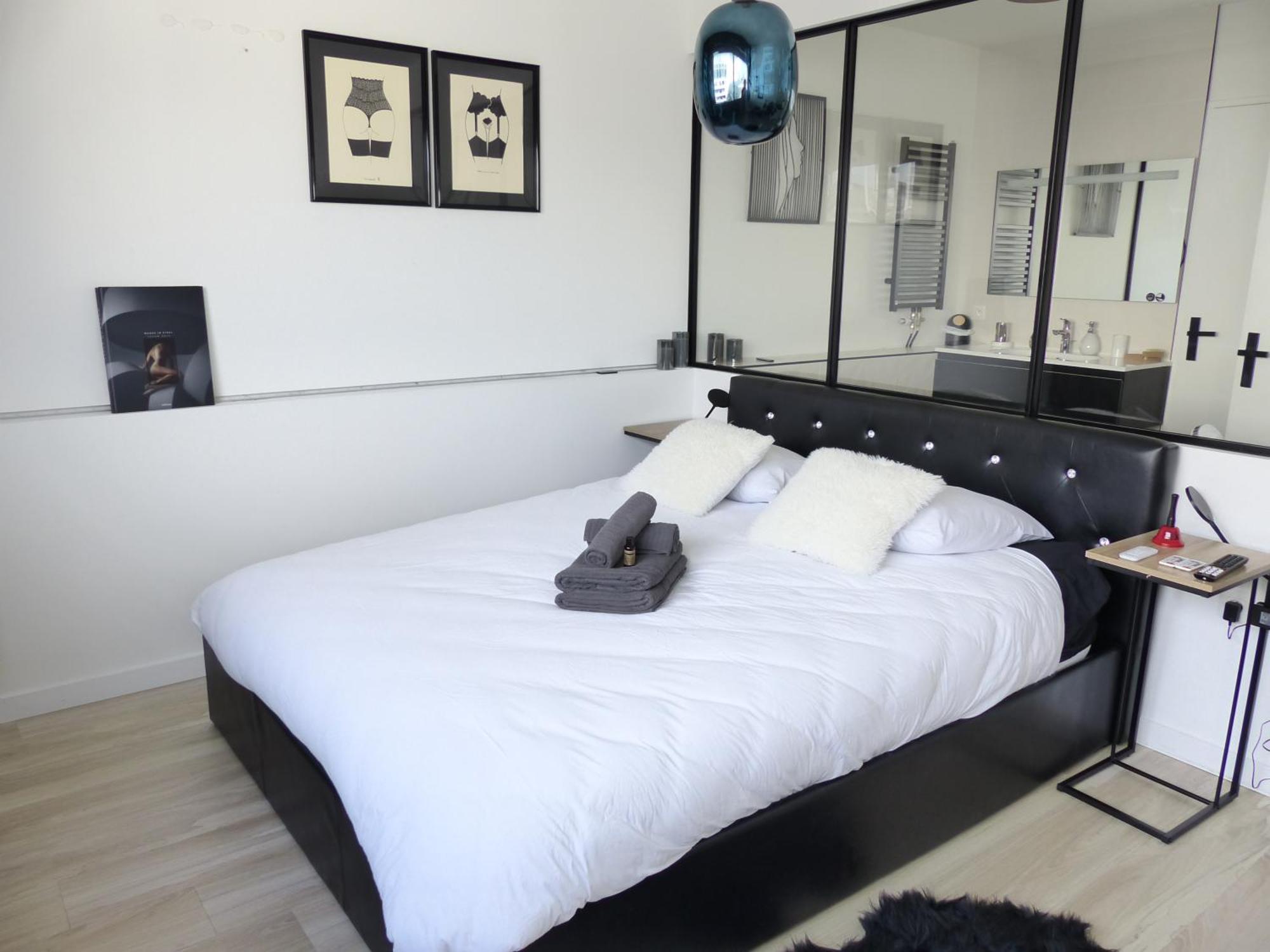 Apartamento La Cite Des Coeurs Lu Parking Inclus Nantes Exterior foto
