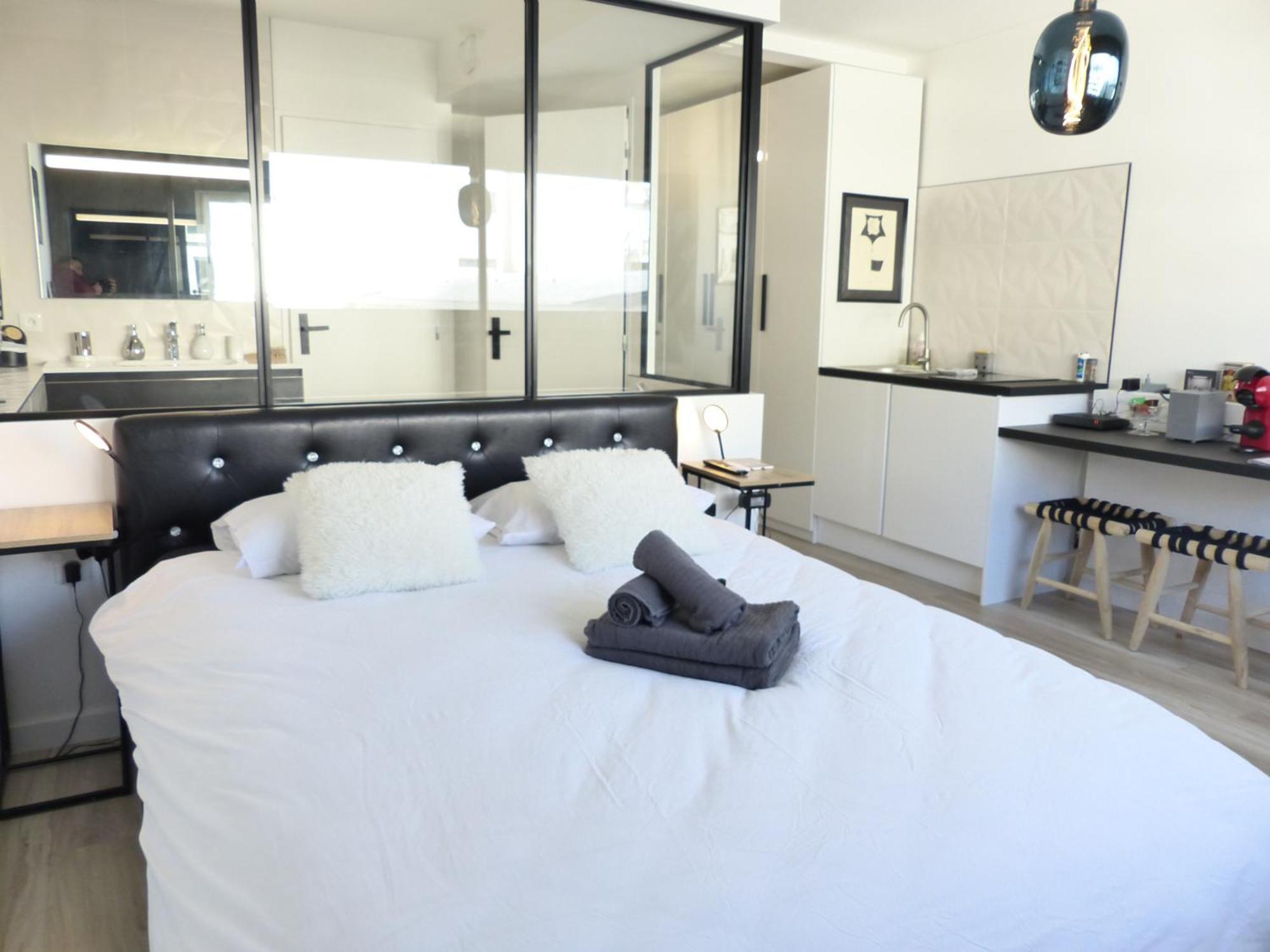 Apartamento La Cite Des Coeurs Lu Parking Inclus Nantes Exterior foto